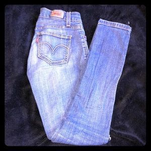 Authentic Levi’s skinny jeans, super low rise